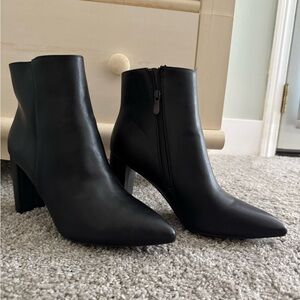 Dream Pairs Black Chunky Heel Ankle Booties